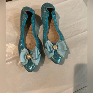 NWOT Guansitu Women's Foldable
Embellished Ballerina Slip-On Rhinestone Flats